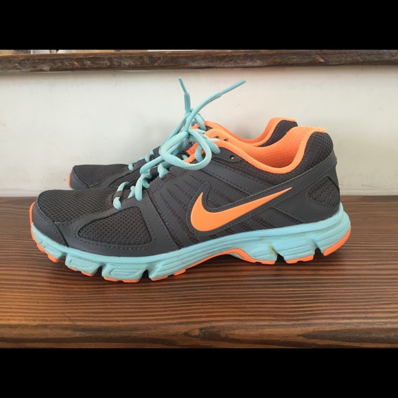 Nike Sneakers - Picture 2 of 2